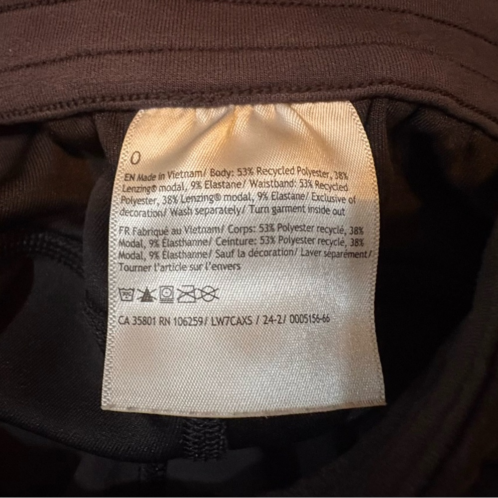 Lululemon Black Shorts - Picture 4 of 4